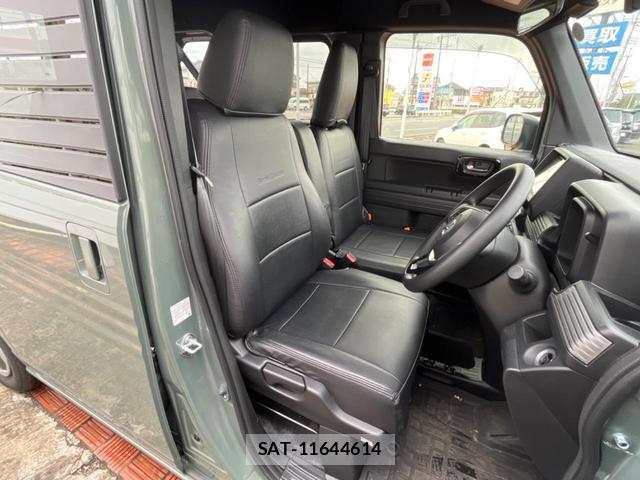 Honda N-VAN 2025-08 8865514-8