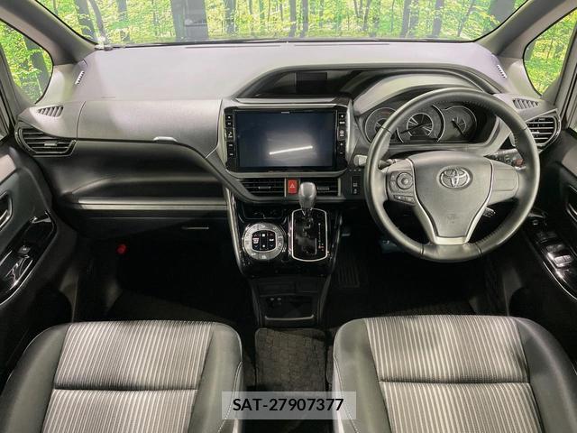 Toyota NOAH 2017-09 8865571-1