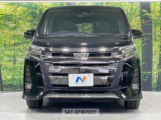 Toyota NOAH 2017-09 8865571-14