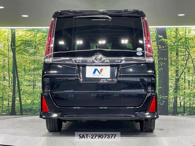 Toyota NOAH 2017-09 8865571-15