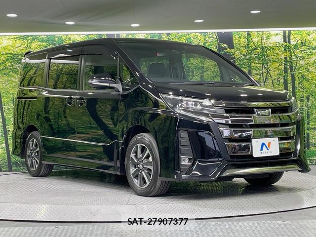 Toyota NOAH 2017-09 8865571-16