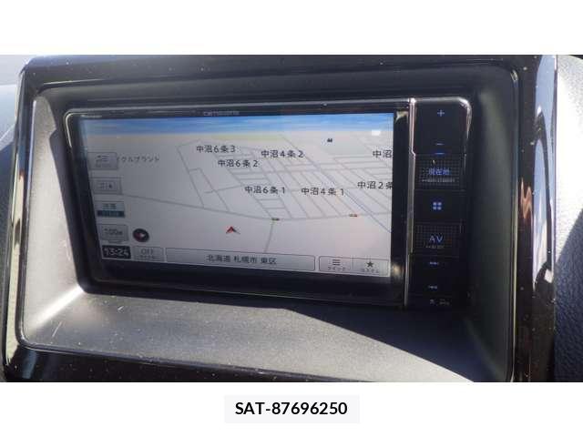 Toyota NOAH 2015-04 8865664-13