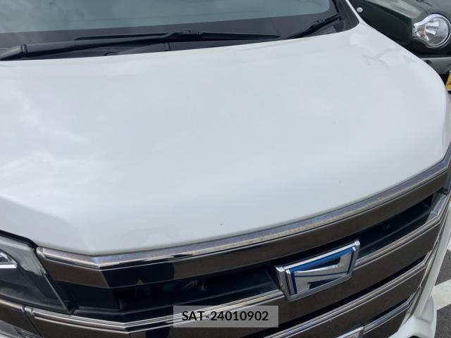 Toyota NOAH 2017-11 8866049-2
