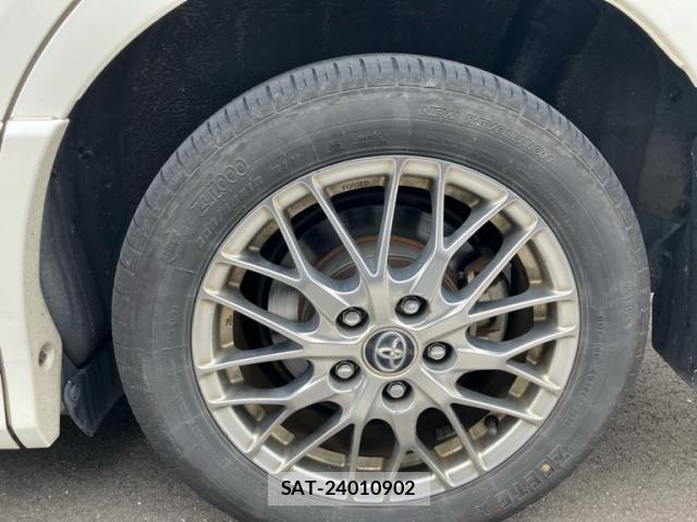 Toyota NOAH 2017-11 8866049-9