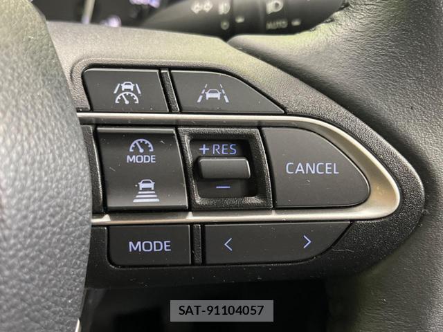 Toyota NOAH 2023-02 8866284-6