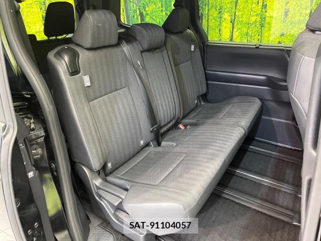 Toyota NOAH 2023-02 8866284-8