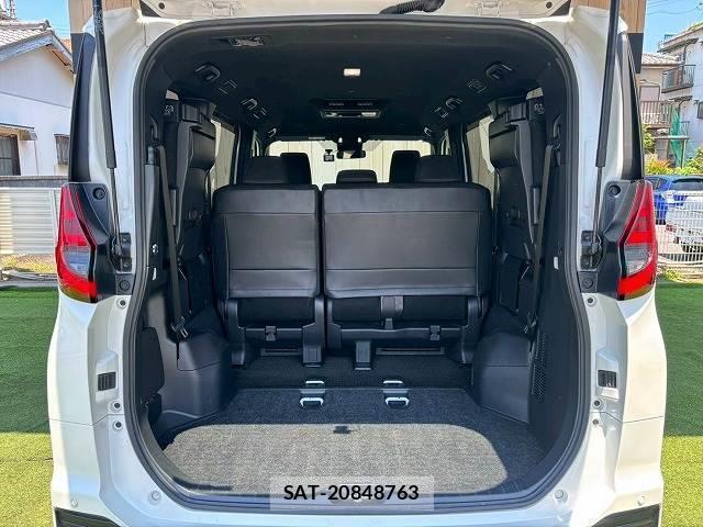 Toyota NOAH 2023-03 8866331-17