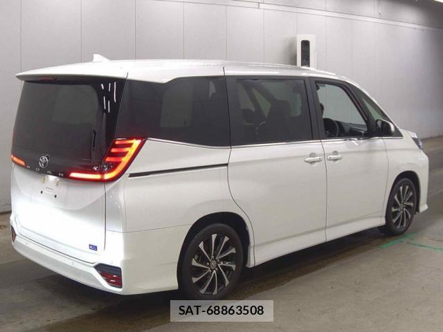 Toyota NOAH 2023-09 8866678-4