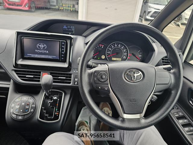 Toyota NOAH 2019 8866775-4