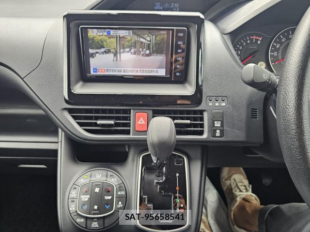 Toyota NOAH 2019 8866775-9
