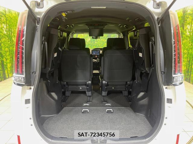 Toyota NOAH 2018-06 8866827-10