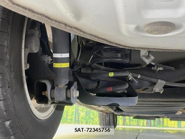 Toyota NOAH 2018-06 8866827-19