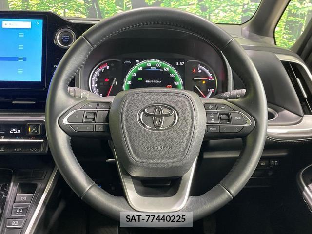 Toyota NOAH 2022-04 8866961-11
