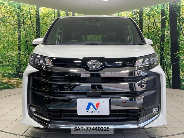 Toyota NOAH 2022-04 8866961-14