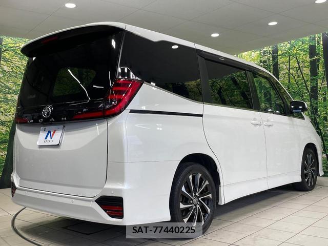 Toyota NOAH 2022-04 8866961-16