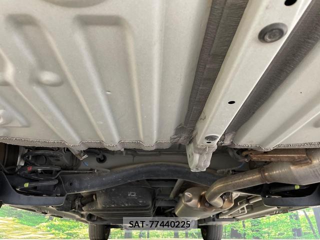 Toyota NOAH 2022-04 8866961-18
