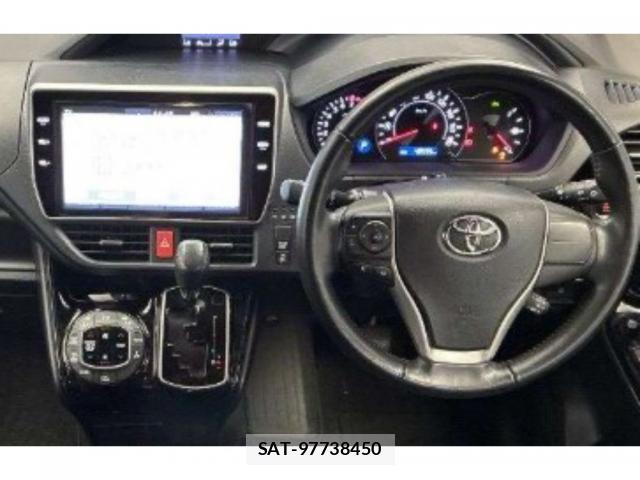 Toyota NOAH 2020-08 8867048-2