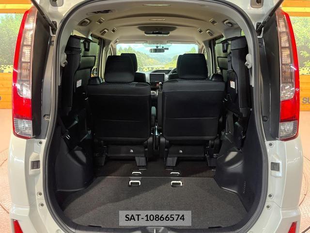 Toyota NOAH 2014-07 8867076-10