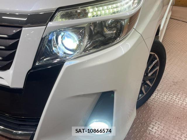 Toyota NOAH 2014-07 8867076-12
