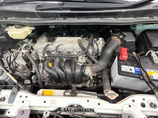 Toyota NOAH 2014-07 8867076-17