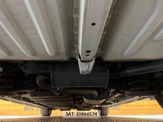 Toyota NOAH 2014-07 8867076-18