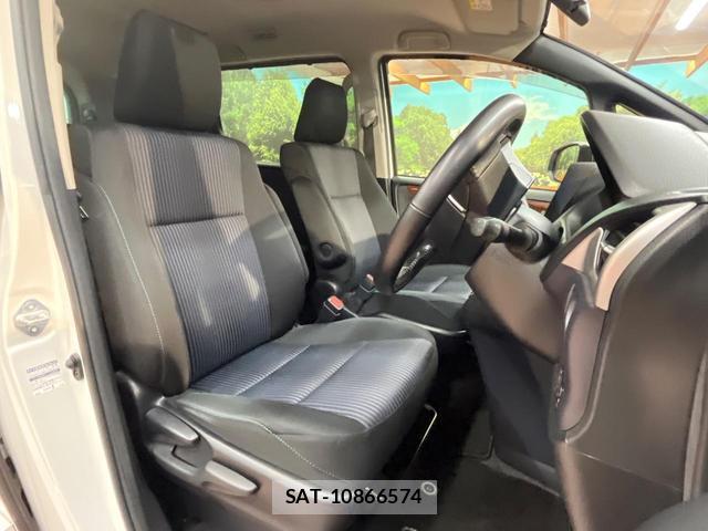 Toyota NOAH 2014-07 8867076-7