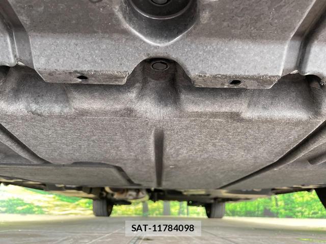 Toyota NOAH 2025-02 8867290-18