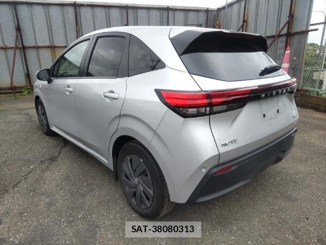 Nissan NOTE 2021-09 8865620-5
