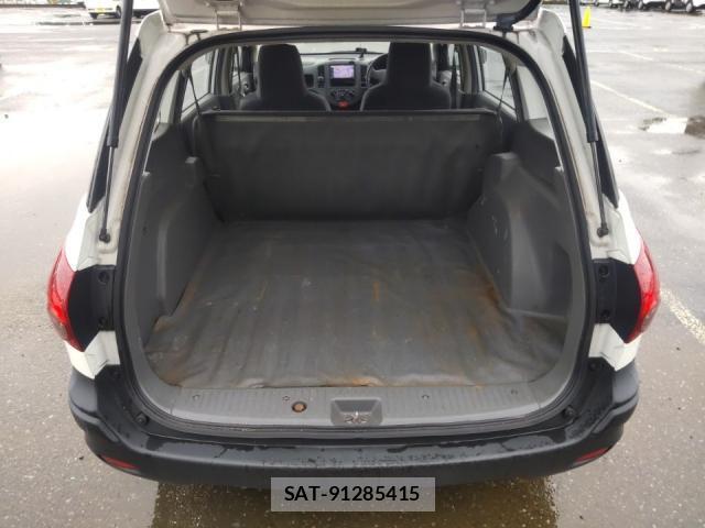 Nissan NV150 AD 2017-09 8865582-5