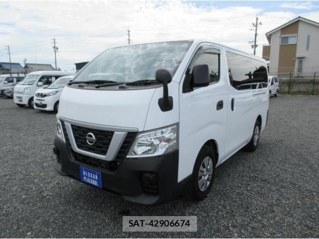 Nissan NV350 Caravan 2021-08 8865526-0