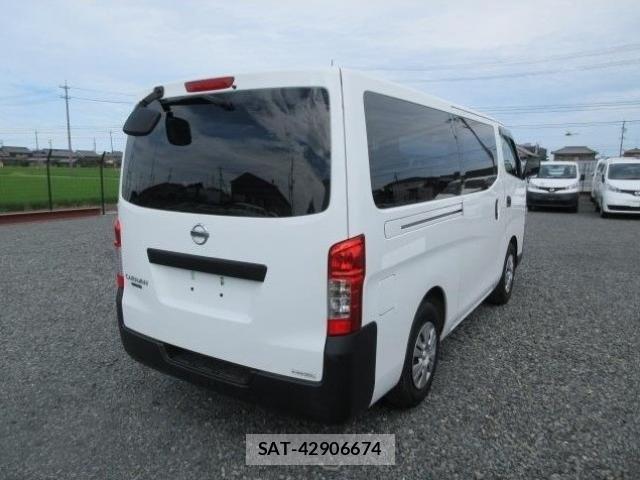 Nissan NV350 Caravan 2021-08 8865526-1
