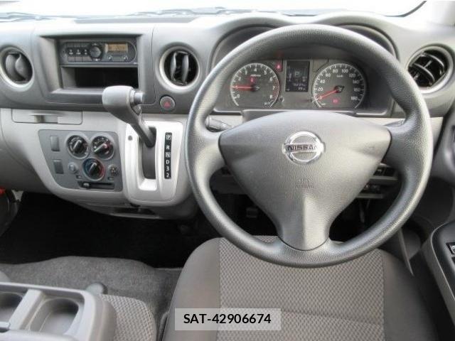 Nissan NV350 Caravan 2021-08 8865526-3