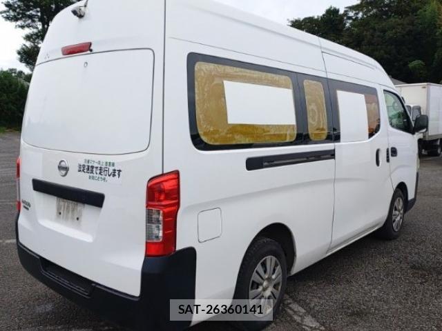 Nissan NV350 Caravan 2017-07 8865538-1