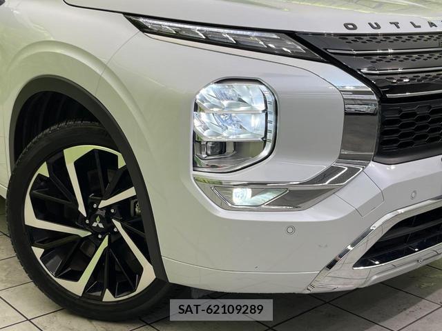 Mitsubishi OUTLANDER PHEV 2023-03 8865343-12