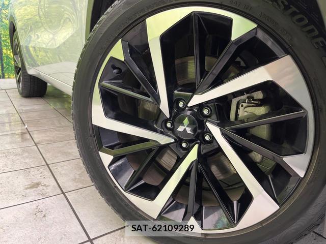 Mitsubishi OUTLANDER PHEV 2023-03 8865343-13