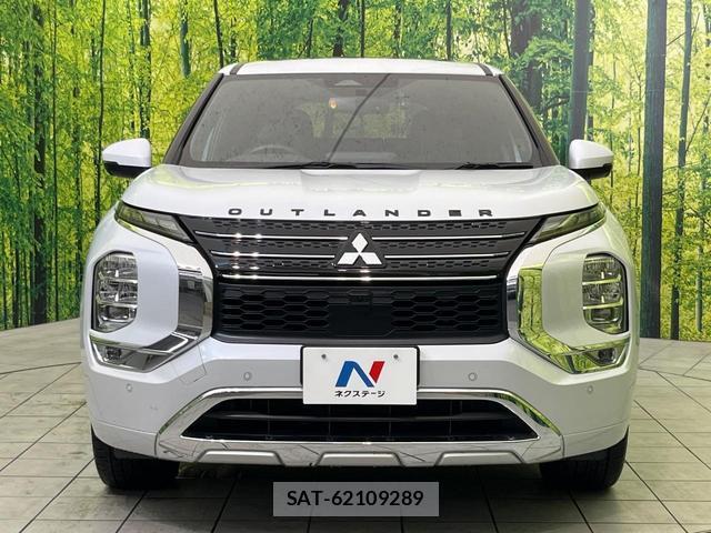 Mitsubishi OUTLANDER PHEV 2023-03 8865343-14