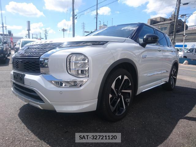 Mitsubishi OUTLANDER PHEV 2022-08 8865467-12