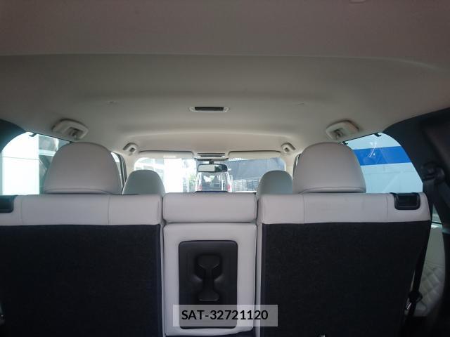 Mitsubishi OUTLANDER PHEV 2022-08 8865467-16