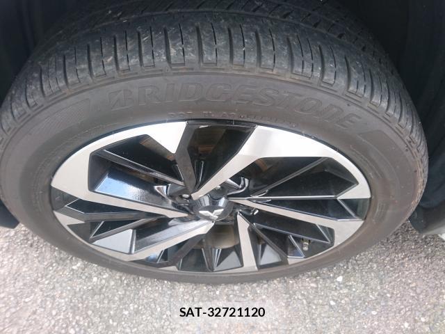 Mitsubishi OUTLANDER PHEV 2022-08 8865467-19