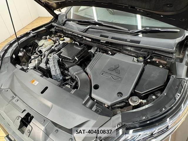 Mitsubishi OUTLANDER PHEV 2022-06 8866186-13