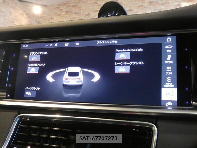 Porsche PANAMERA 2018-08 8867303-12