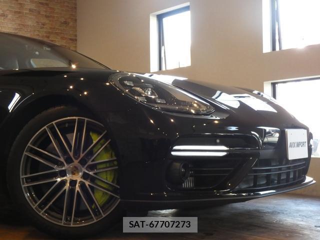 Porsche PANAMERA 2018-08 8867303-4