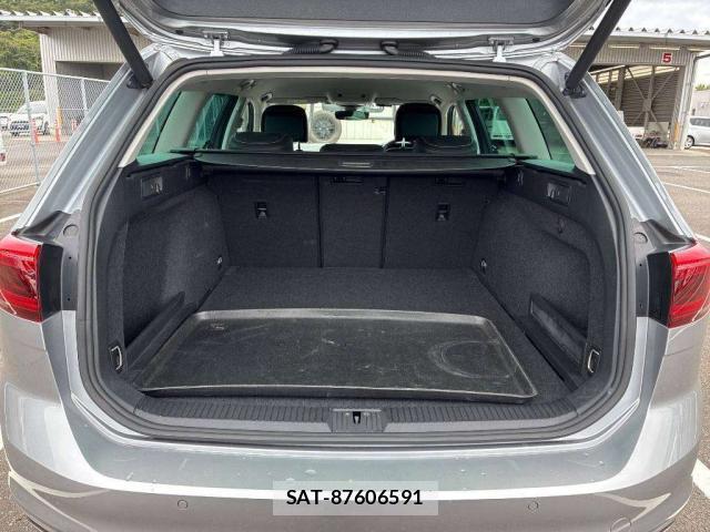 VolksWagen PASSAT VARIANT 2021-04 8866621-4