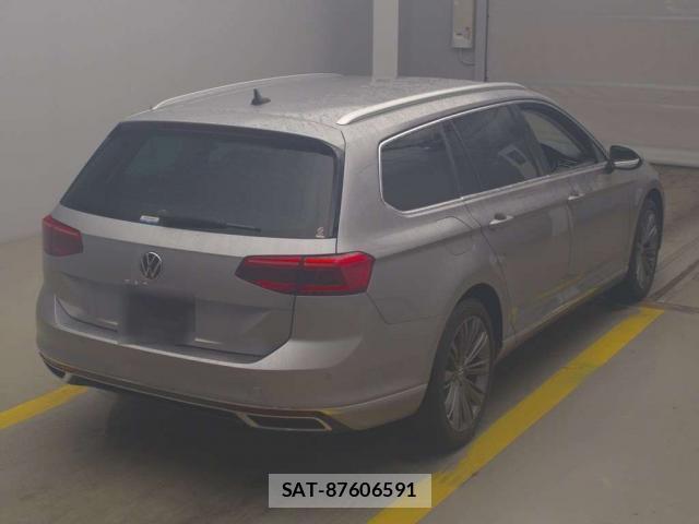 VolksWagen PASSAT VARIANT 2021-04 8866621-6