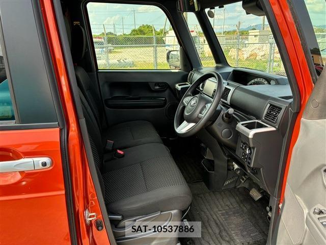 Toyota Pixis Mega 2018-04 8865634-12