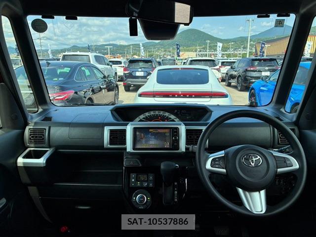 Toyota Pixis Mega 2018-04 8865634-13