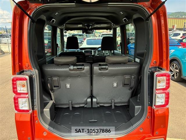 Toyota Pixis Mega 2018-04 8865634-16