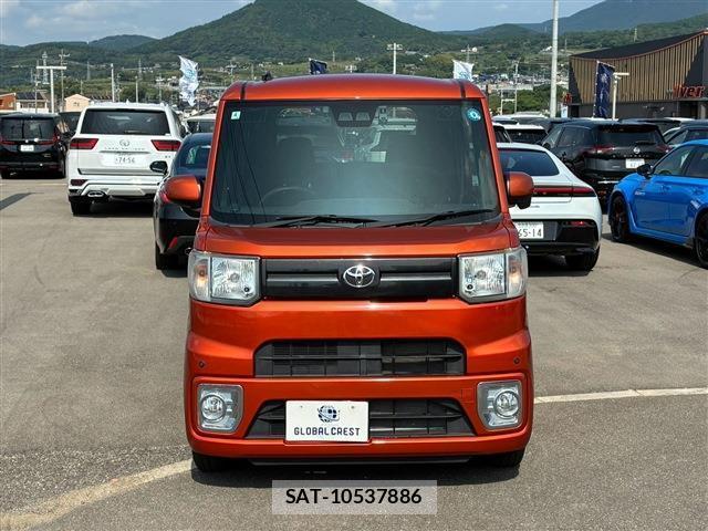 Toyota Pixis Mega 2018-04 8865634-3