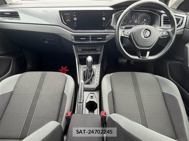 VolksWagen POLO 2018-10 8865635-13