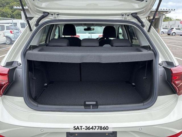 VolksWagen POLO 2024-12 8866623-4